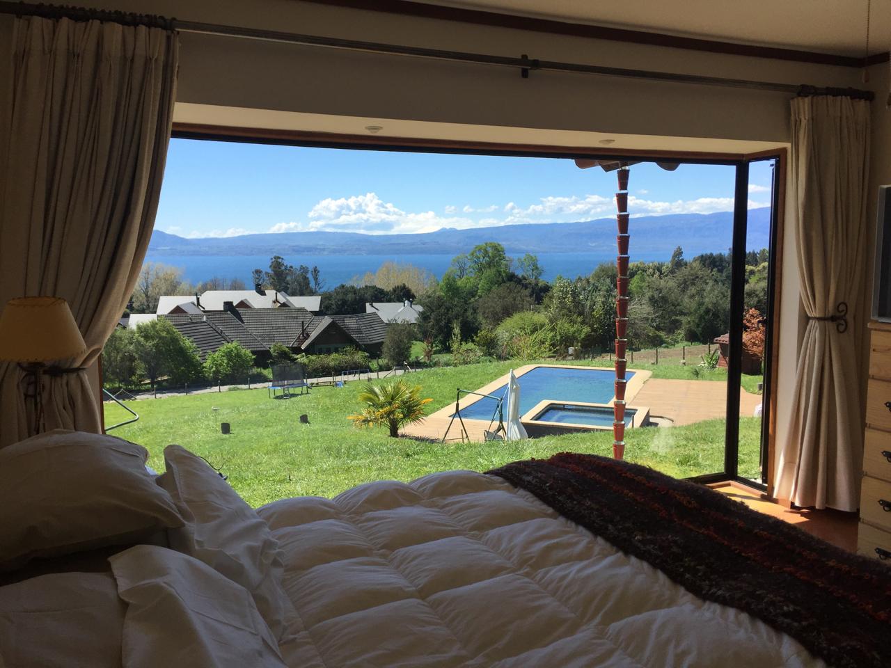 A402 Parcela con hermosa casa y vista panorámica en sector Altamira - Villarrica
