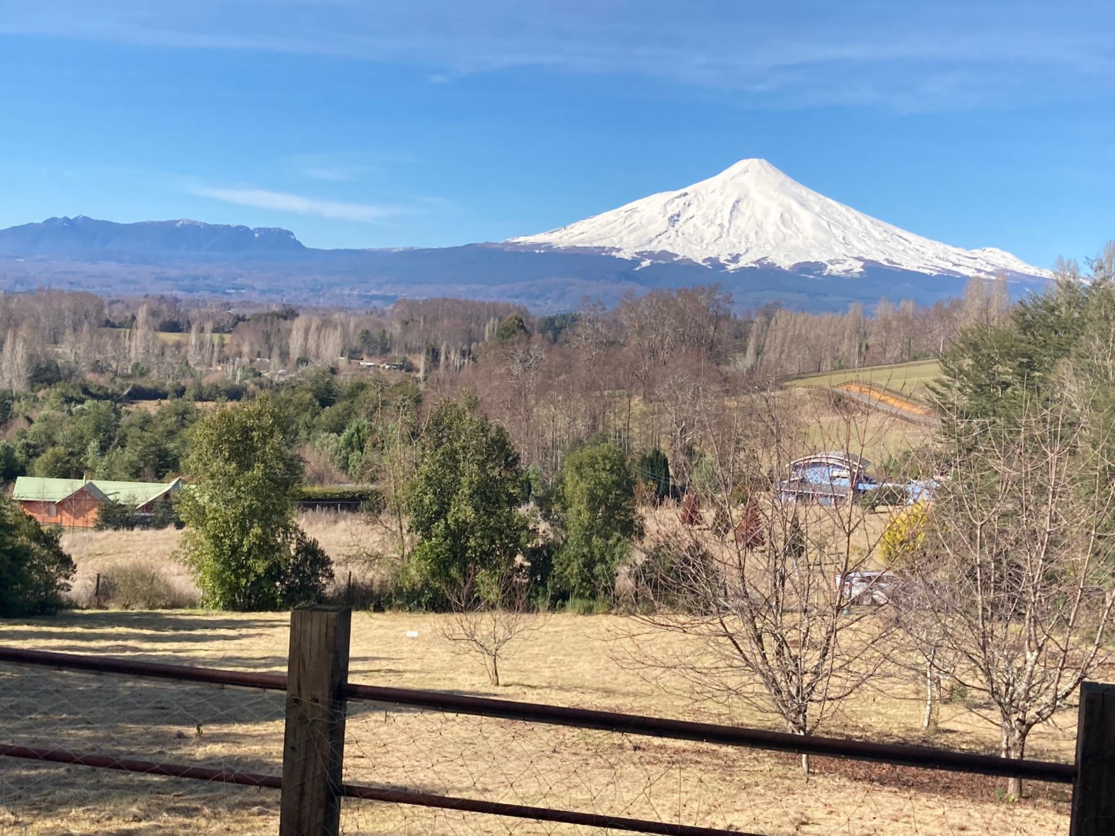 Foto 23 de A070 Hermosa casa con vista panorámica al Volcán Villarrica sector los Guindos