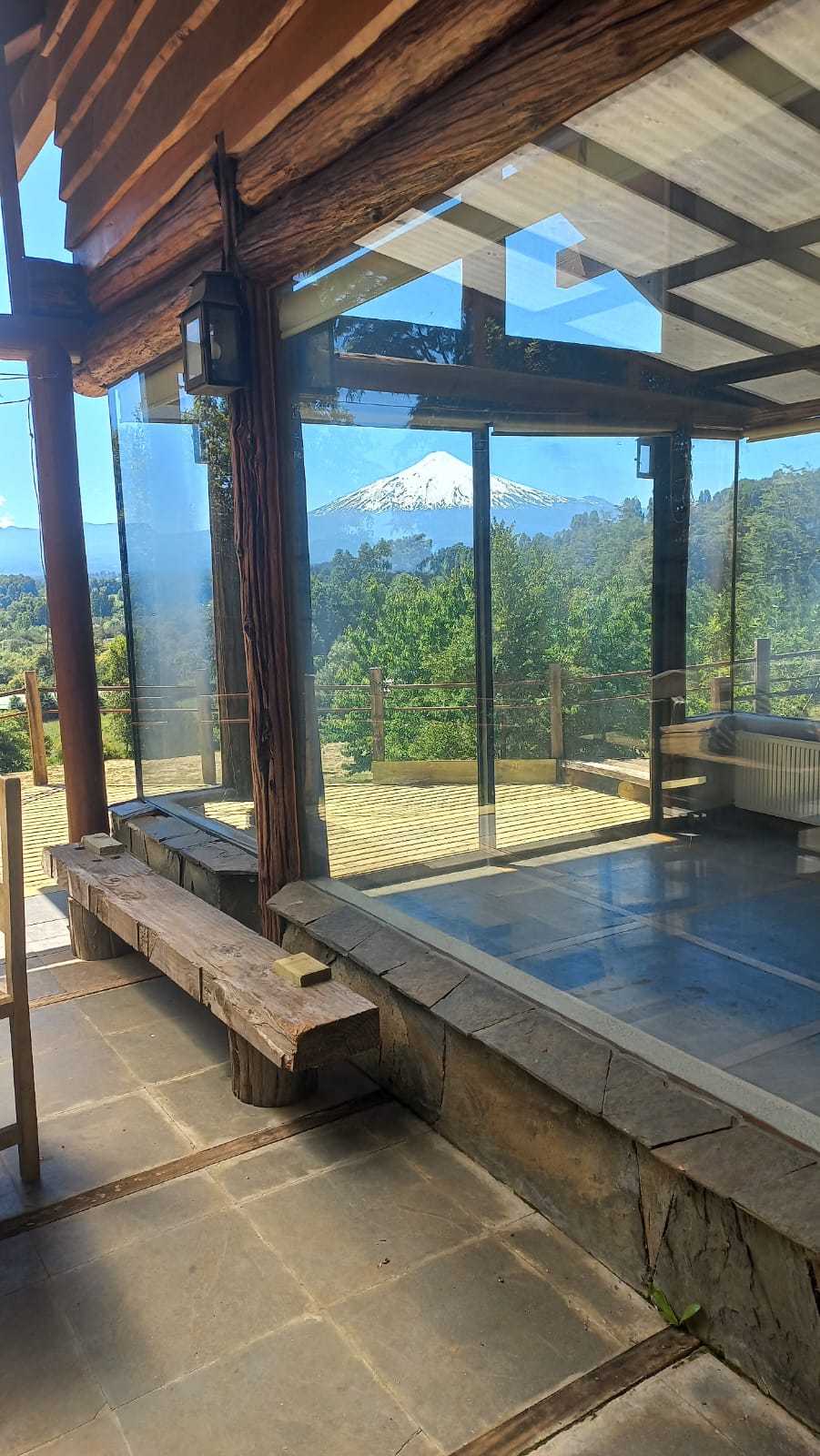 Foto 3 de A070 Hermosa casa con vista panorámica al Volcán Villarrica sector los Guindos