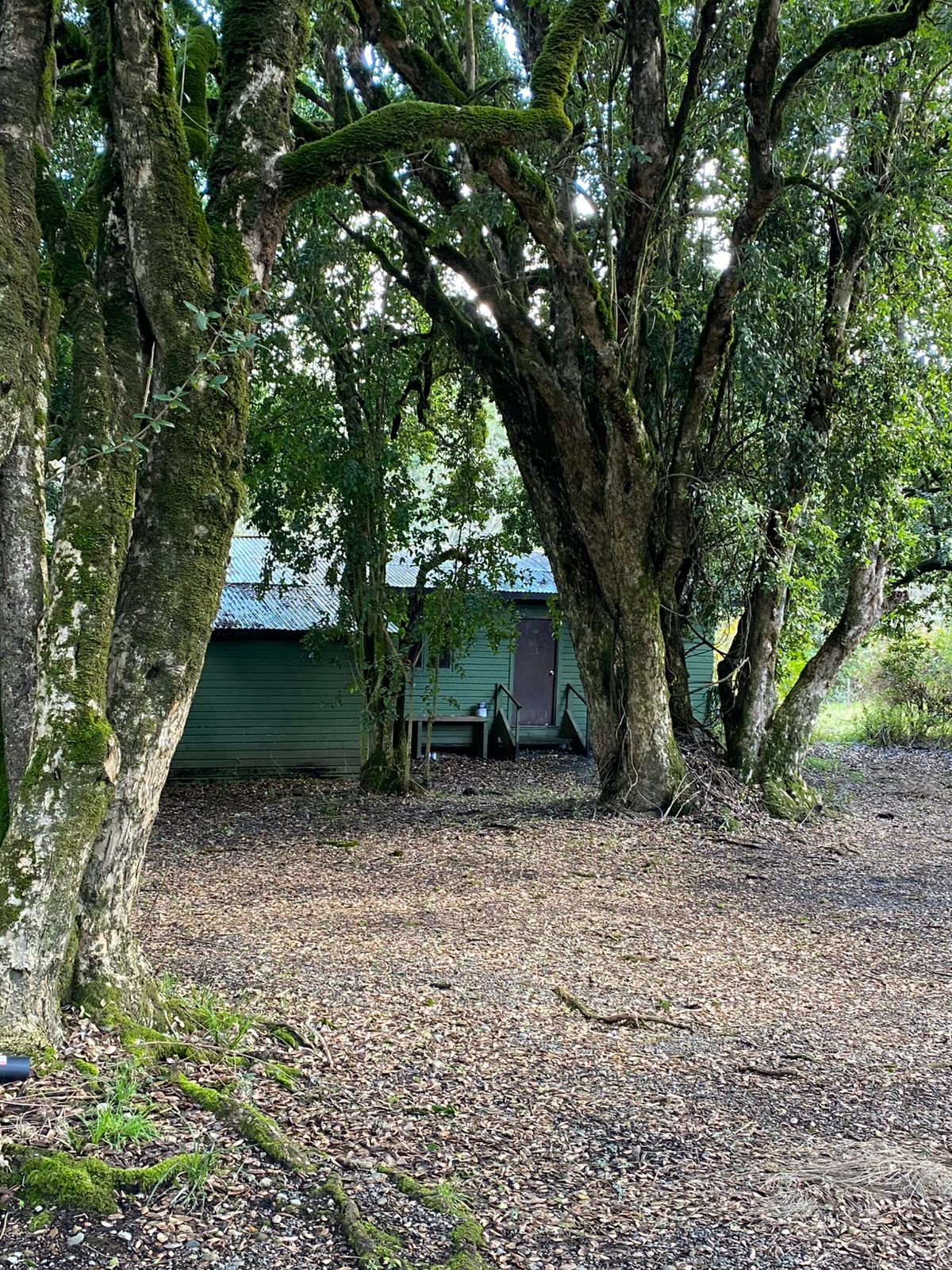 Foto 18 de A435 Exclusiva parcela con casa, vista al volcán y con orilla de lago a 4 km de Villarrica