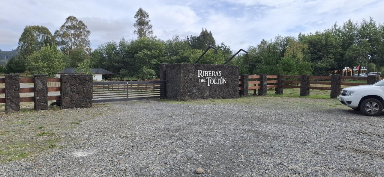 Foto 1 de A493 EXCLUSIVA CASA CON CABAÑA EN PARCELA CERCANA AL RÍO TOLTÉN